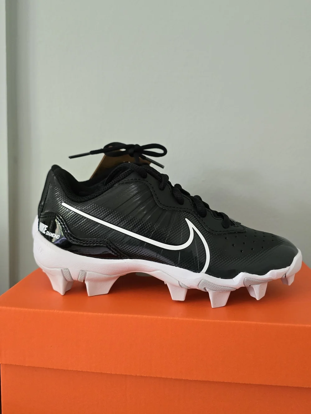 New Nike Kids Black White Youth Cleats